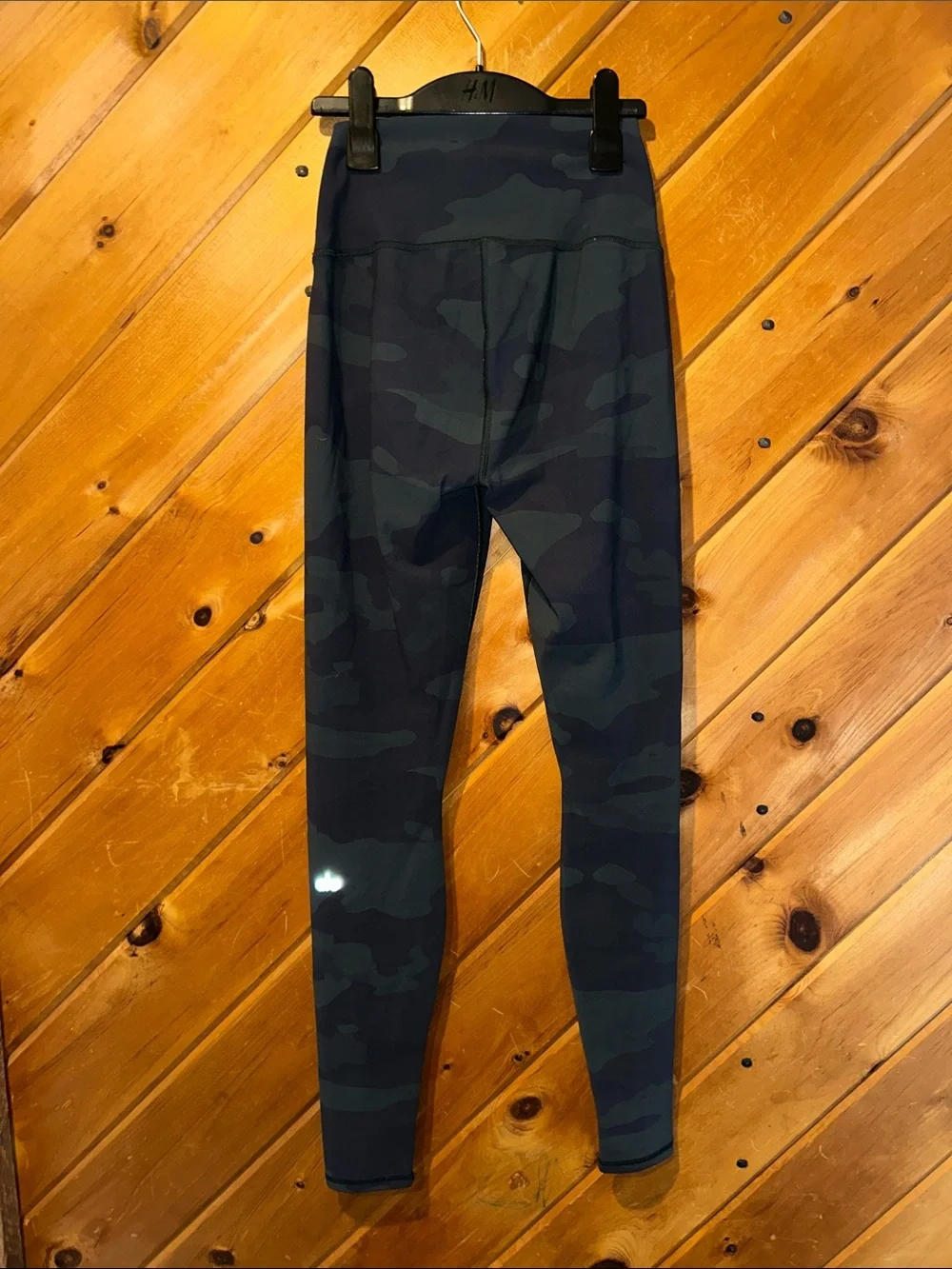 Alo Yoga High-Waist Camo Vapor Leggings
